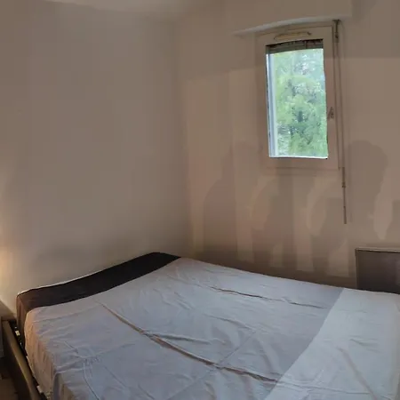 4 Personnes Avec Piscine, Tennis, Proche De La 公寓 *